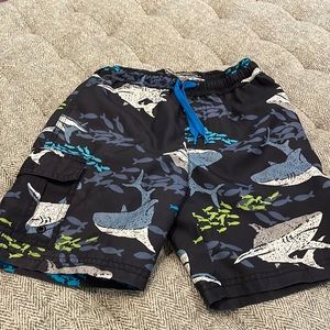 Gymboree swim trunks size 5